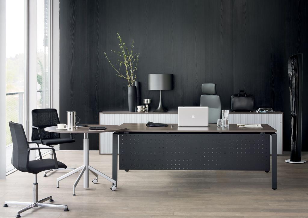 pure Design série kancelářských stolů pure vytváří formální ćistotu, strukturuje prostor a postará se o harmonickou jednotu architektury a nábytku.