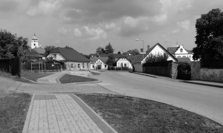 Pøi rozkladu spotøebièù na skládce totiž dochází k úniku nebezpeèných látek, naproti tomu spotøebièe vhozené do èervených kontejnerù putují pøímo na speciální linku, kde se bezpeènì rozeberou a až z