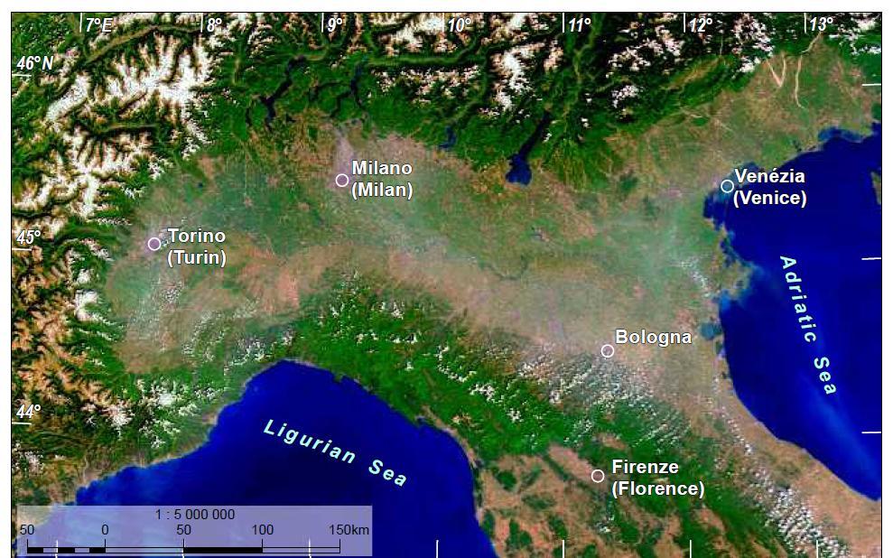 Nížinatá oblast zamořená průmyslovým smogem je špatně provětrávána od větru ji chrání ze severu Alpy a z jihu Apeniny. Hlavní část aerosolů tak proudí na východ nad Jaderské moře.