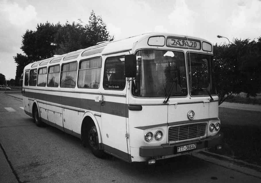 České a slovenské autobusy Karosa ŠL 11 Turist z první poloviny sedmdesátých let.