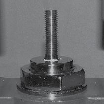 19 - Zatlačte vřeteno ventilu dolů tak, aby značka na vřetenu lícovala s horní plochou bloku ucpávky (Obr. 20). Obr.