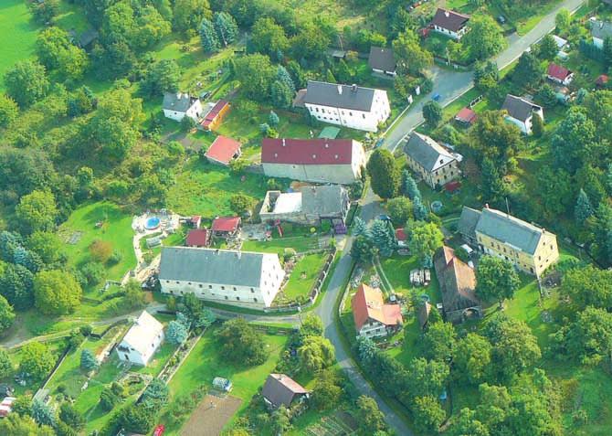 V minulém ãísle jste si prohlédli Bláhov a Lhotu pod Pannou.
