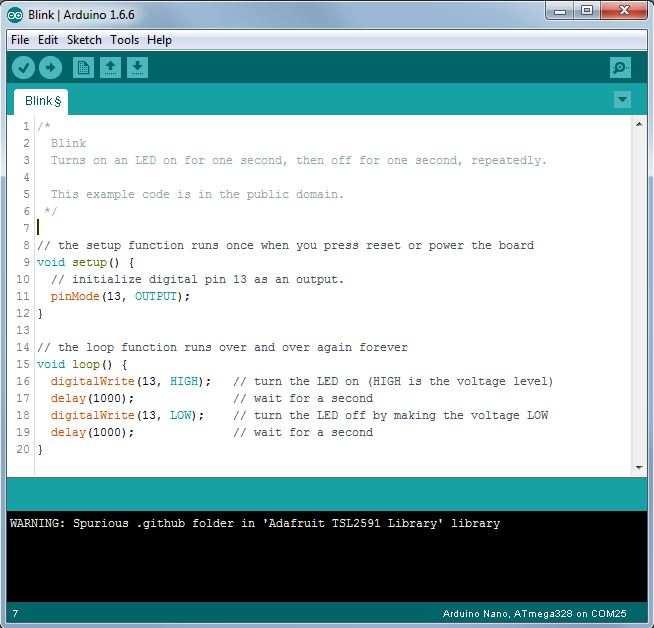 4.4.2 Arduino IDE Úspěch Arduina a jeho velké rozšíření není jenom díky zajímavému hardwaru, ale především jednoduchému vývojovému prostředí (zkráceně IDE, což doslova znamená Integrated Development