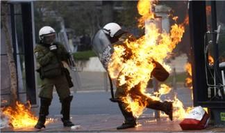 Příklady nepokojů 2010 Řecko (politické) duben květen 2010