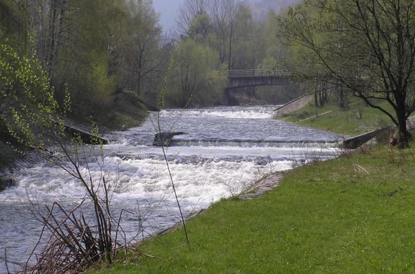 Zásada je aplikována již od stavebních akcí, které řešily