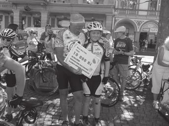 Během rozhovoru s Josefem Zimovčákem se přítomní dozvěděli, že svoji letošní pouť zahájil v Ústí nad Labem a přes Prahu, Mladou Boleslav a Jičín dorazil s doprovodem do Nové Paky.