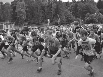 číslo 7/8 47 DRUHÝ ROČNÍK SUN RUN CROSS Třetí červnovou sobotu se po druhé v historii sešli na startu SUN RUN CROSSU účastníci tohoto běhu na 5 km a 10 km pořádaného Velocipéd klubem Nová Paka za