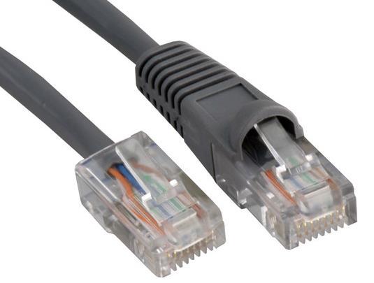 TP kabel je osazen konektory RJ45 (8 pinů, všechny obsazeny): Přímý (Patch) kabel zapojení do switche, hubu,