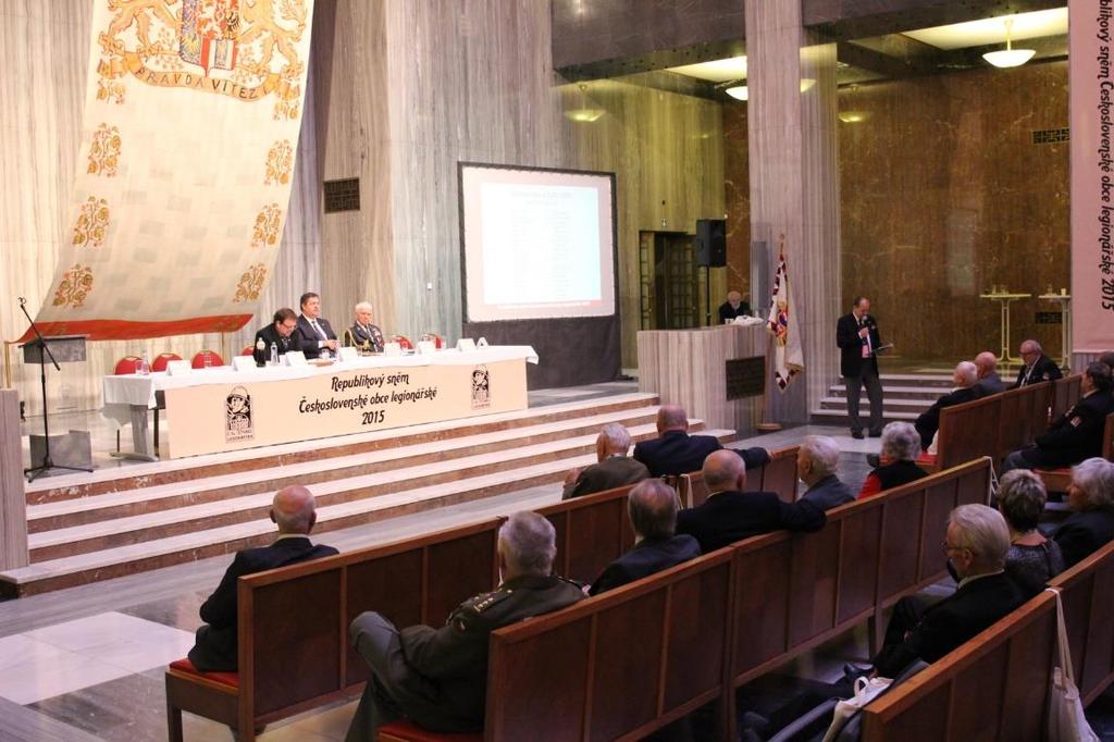 Samostatnou účetní záležitostí bylo zaúčtování zajišťovací směnky, kterou společnost Straimar Group, s. r. o.