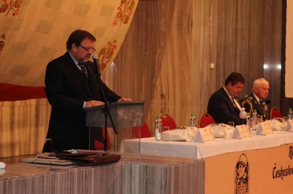 Projekty ČsOL a vyhodnocení Podobně jako v předcházejících letech i v roce 2015 tvořily Projekty ČsOL samostatnou skupinou v plánech práce ČsOL a byla jim věnována velká pozornost.