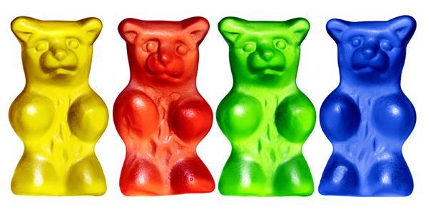 16. GUMOVÍ MEDVÍDCI V sáčku gumových bonbonů jsou žlutí, červení, zelení a modří medvídci, celkem 72 ks.