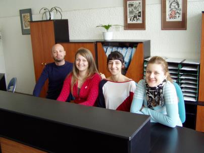 Zahraniční studenti se zapojili do výuky předmětů: Anglický jazyk, Evropská studia, Občanská nauka, Zeměpis, Fiktivní banka, Ekonomika. 10. 6.