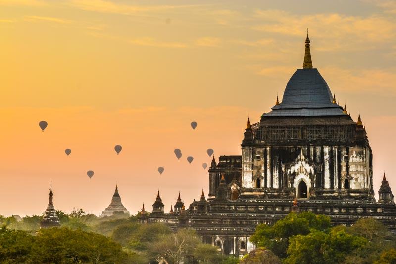 Barma (Myanmar) průvodce vše, co potřebujete před cestou znát Vřelá, autentická a turismem ještě neponičená, taková je Barma. Jedna z nejbudhističtějších zemí světa.