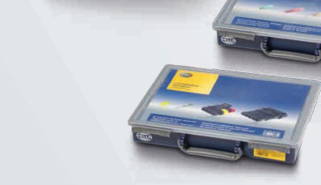 Čtyři kufříky lze vložit do praktického přepravního rámu Handy Box, který kromě