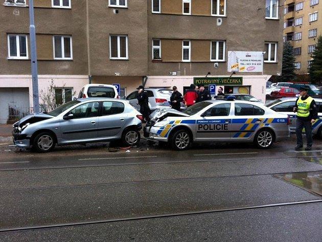 Kolektivní pojištění odpovědnosti z výkonu povolání pro NOS - PČR Limit plnění 300.000,- Spoluúčast 1.
