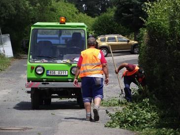 5: Údržba zeleně podél komunikací Správa bytových a nebytových prostor Na základě požadavků odboru investic a majetku jsou