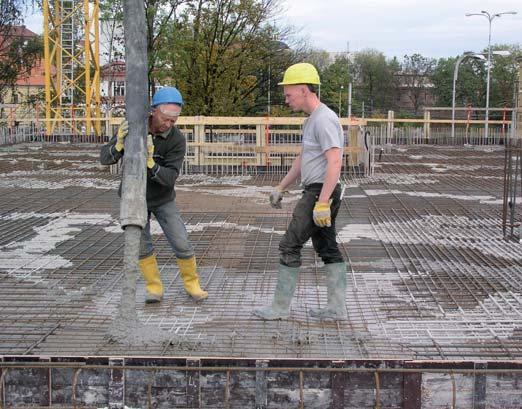 U staveb, pro které jsou pohledové betonové konstrukce jedním z hlavních architektonických výrazových prvků, hraje velmi důležitou