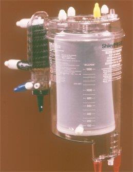 Mimotělní oběh Bublinový oxygenátor s výměníkem tepla.