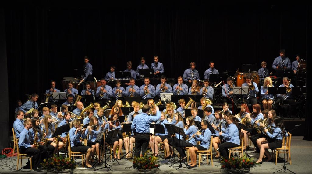 Junior Big band ZUŠ Zábřeh, vedený Lukášem Václavem, se ve školním roce 2014-2015 zaměřil na pokračování plánované generační obměny hráčů a začlenění nových žáků