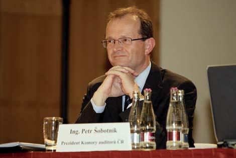 Listopad 2010 V prostorách kongresového centra Top Hotelu Praha se 22. listopadu 2010 konal jubilejní dvacátý sněm Komory auditorů, který nesl přívlastek volební.