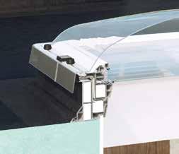 KONSTRUKCE OKNA DO PLOCHÝCH STŘECH Rám okna do plochých střech je vyroben z vícekomorových PVC profilů.