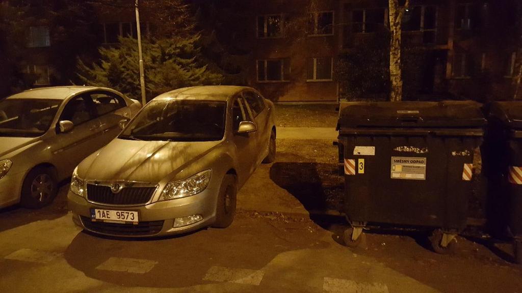 Rozšíření parkovacích míst Úřad MČ Praha 9 bohužel odmítá rozšířit počet parkovacích stání (zatravňovacích dlaždic) o 1 místo před