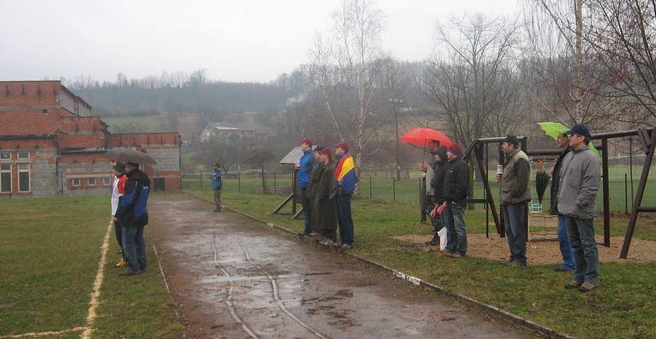 00 hod. v hospodě a samotný zápas začal v 10.00 hod.. Zápas skončil s výsledkem Sparta - Slavia 6:7.