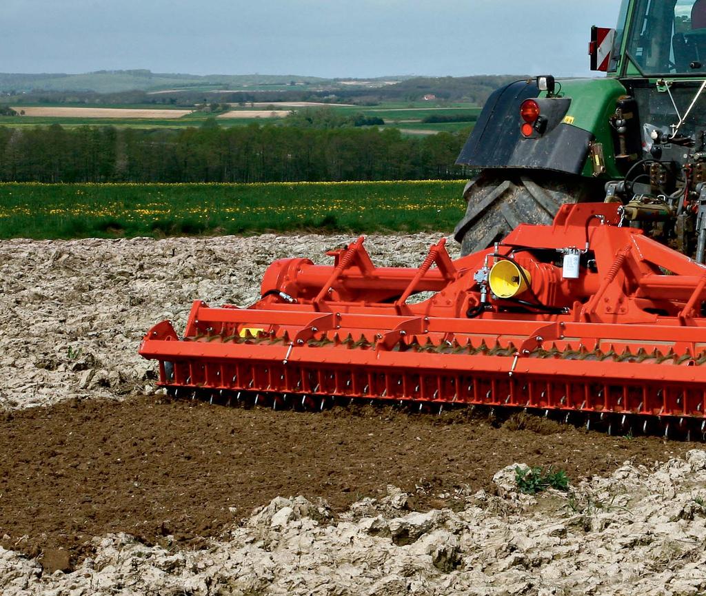 EL 282 NEPŘEKONATELNÝ ROZMĚR PŮDNÍ FRÉZY Model půdní frézy EL 282 byl navržen pro náročné půdu zpracující operace v agregaci s traktory o výkonu až 201 kw (270hp).