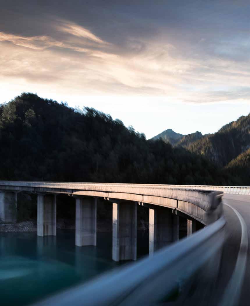 HYBRIDNÍ POHON S CHARAKTEREM Náš hybridní pohon nové generace se představuje v Evropě v novém CR-V.