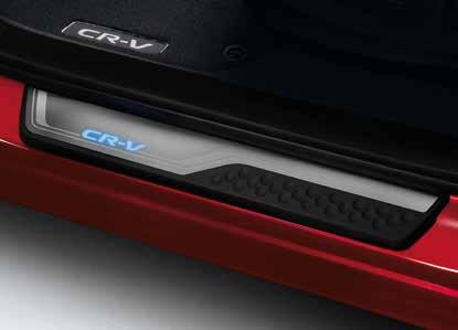 BOČNÍ DOLNÍ LIŠTY STŘÍBRNÉ Stylové, elegantní lišty dodají vašemu CR-V robustní,
