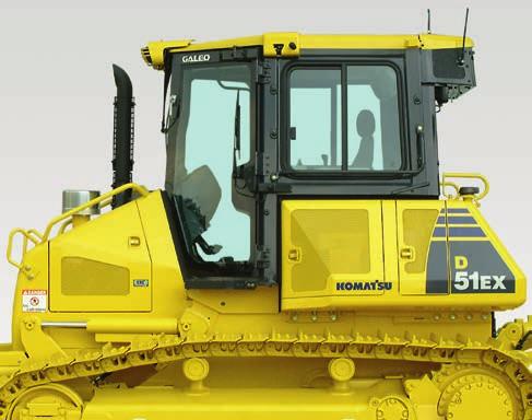 Maximální pohodlí obsluhy Plynulá jízda a malá hlučnost Kabina modelu D51EX/PX-22 byla přesunuta více dopředu a obsluha je nyní usazena blíže u těžiště stroje.