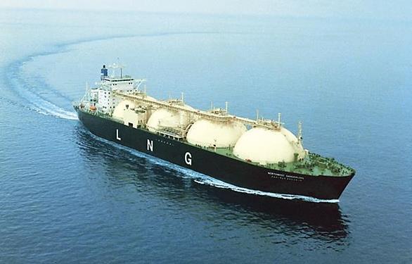 Obr. 44 Doravy zkaalněného zemního lynu (LNG) tankerem