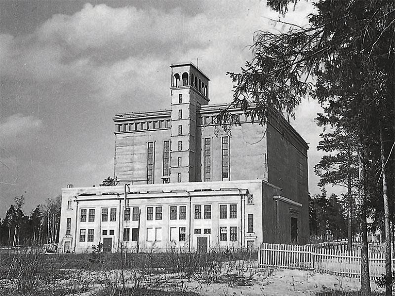 Můj pobyt v SÚJV Dubna (březen 1963-říjen 1966) Oddělení jaderné spektroskopie LJaP