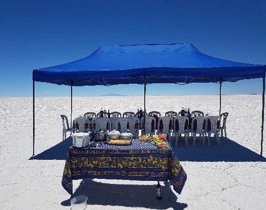 října Salar de Uyuni Uyuni La Paz brzy ráno odjezd ze Salaru do města Uyuni HŘBITOV VLAKŮ