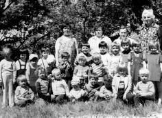 Pouhé vzdychání u domácích úkolû a kolní pfiípravy. Toto dnes proïívají i na i souãasní koláci. Popfiejme jim tedy mnoho úspûchû pfii studiu.
