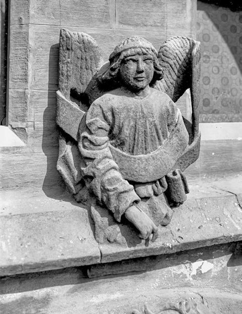 VÝVOJ ORLOJE A JEHO SOUČÁSTÍ Kamenická výzdoba Staroměstský orloj doslova pokrývá sochařská výzdoba.