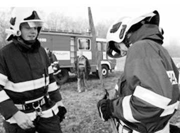 V pfiede lém vydání Polepského zpravodaje jsem se zmínil, Ïe III. ãtvrtletí roku bylo jedno z poklidnûj- ích pouze jeden poïár, toto se ov em nedá fiíct o IV. ãtvrtletí roku 2011.