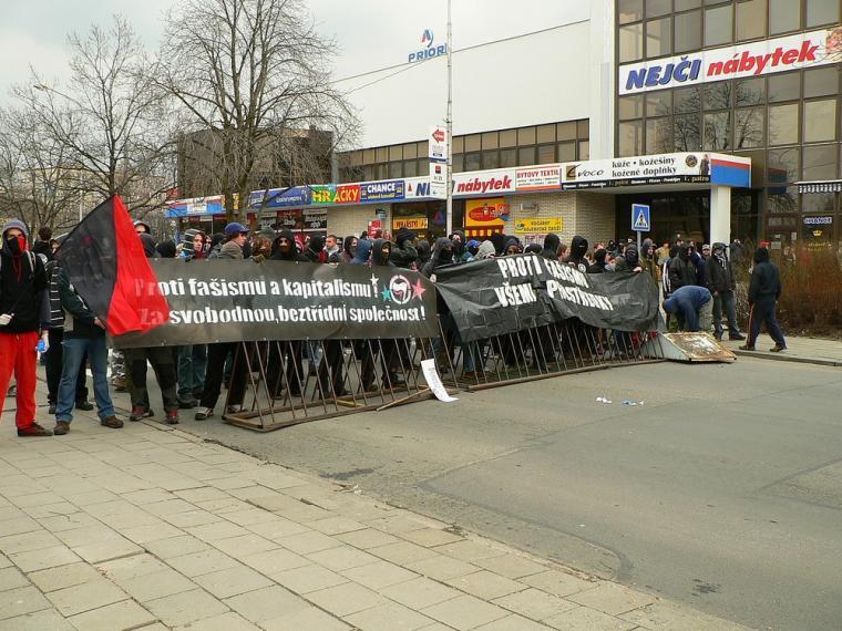 Blokáda demonstrace NK 10.