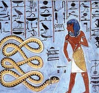 POD POKLIČKOU V symbióze starého a nového se nachází krása a dokonalost Vposlední době jsem se pustil do studia hieroglyfů a starých egyptských textů, tabulí a nápisů.