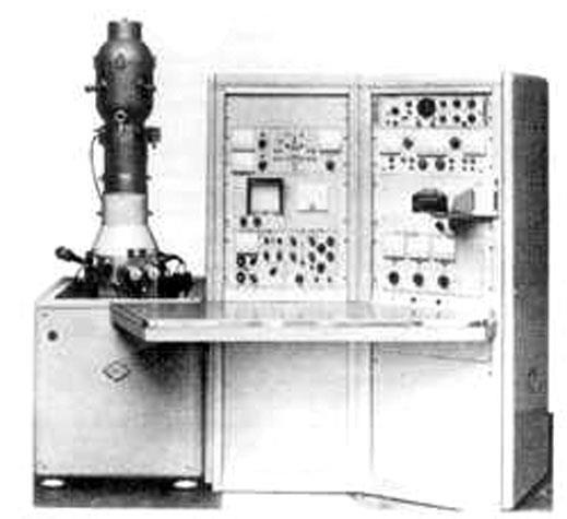 Elektronová mikroskopie a mikroanalýza MIKROSKOPIE určení morfologie v malém měřítku (mikro či nanometry) optická mikroskopie, elektronová mikroskopie, iontová mikroskopie,.