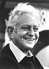 Leon Lederman 1922 Owen Chamberlain 1920 2006 o tloušťce 13,5 m (materiál na její stavbu pocházel z vyřazených křižníků amerického válečného námořnictva) a jako detektor sloužila desetitunová