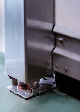Profesionál v oblasti hygieny Celá konstrukce vrat je sériově vyráběna z ušlechtilé oceli. Pružný závěs odpovídá normám HACCP.