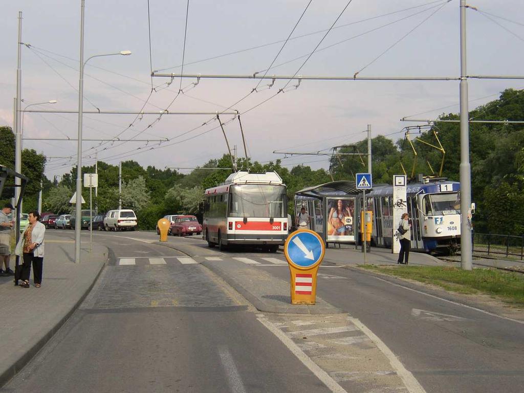 Brno Komín Podlesí: jízdní pruh
