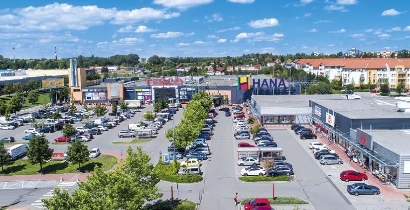 Můžete zde nakoupit potraviny pro celou rodinu, oblečení, šperky, kosmetiku, hračky, domácí potřeby, knihy nebo třeba vše pro vaše domácí mazlíčky.