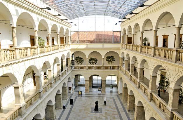 Značka Moravská brána střeží bohatství regionu Zámek, foto: m-ark Zámek Hranice, foto: archiv města Hranice HRANICE Nejhlubší propast na světě i unikátní kulturní