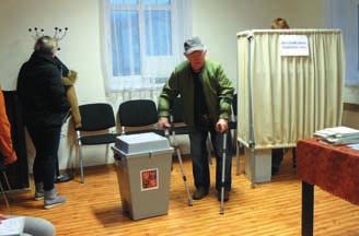 Jifií Hynek 1 hlas 0,47 % Druhé kolo: Volební úãast v Homoli u Panny: 72,70 % Seznam kandidátû 1. Milo Zeman 149 hlasû 65,35 % 2.