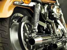Výrobní program maziv 7 Maziva pro motocykly Společnost FUCHS nabízí více produktů specificky vyvinutých pro potřeby motocyklů a dvoudobých motorů, než kterýkoli jiný dodavatel maziv na trhu.