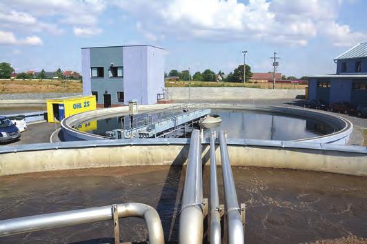 Součástí biologického stupně čištění odpadní vody je chemické hospodářství pro dávkování externího substrátu a koagulantu.
