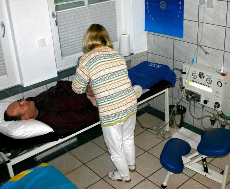 Je to vždy buď přírodní léčitelství nebo klasická medicína nebo obojí dohromady? Ano, ano.