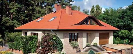 TRADIČNÍ BOBROVKA Starším budovám nebo novostavbám venkovského stylu vtiskne střešní krytina Opál spojitost s přírodou a českým venkovem.